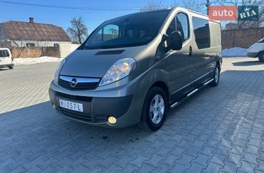 Грузопассажирский фургон Opel Vivaro 2014 в Дубно