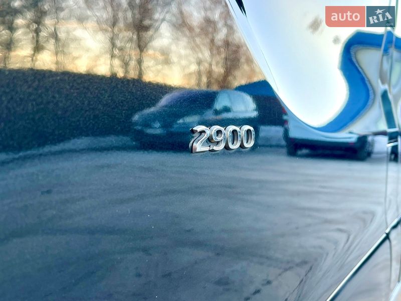 Грузопассажирский фургон Opel Vivaro 2015 в Млинове