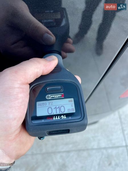 Грузопассажирский фургон Opel Vivaro 2015 в Млинове