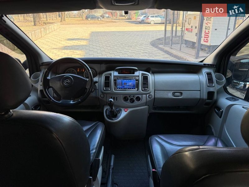 Минивэн Opel Vivaro 2008 в Кривом Роге
