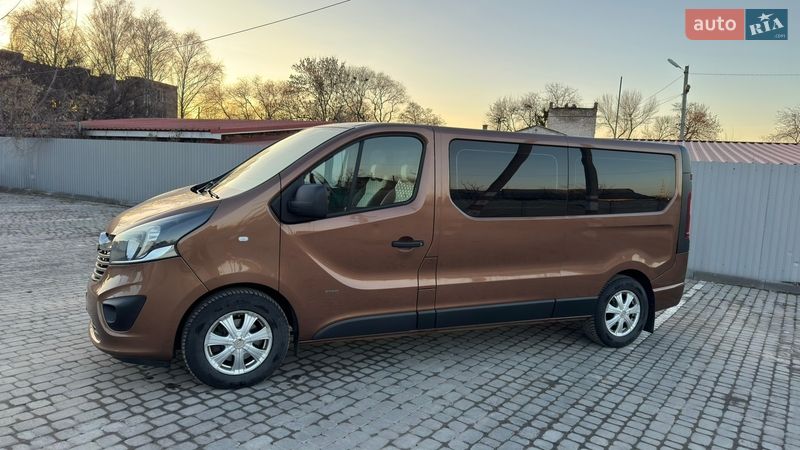 Минивэн Opel Vivaro 2015 в Кременчуге