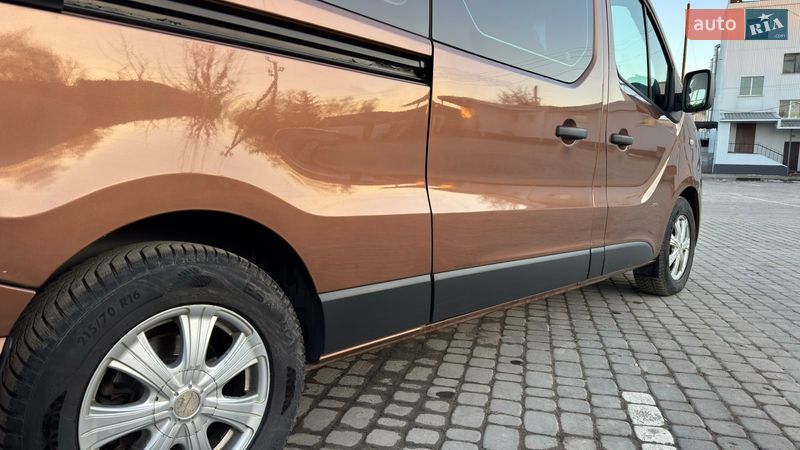 Минивэн Opel Vivaro 2015 в Кременчуге