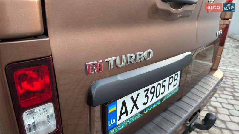 Минивэн Opel Vivaro 2015 в Кременчуге