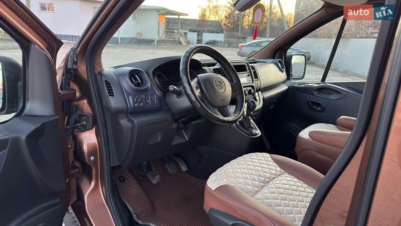 Минивэн Opel Vivaro 2015 в Кременчуге