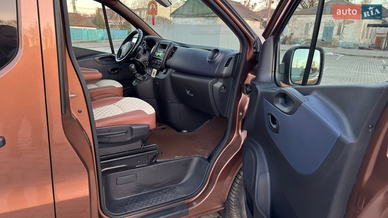 Минивэн Opel Vivaro 2015 в Кременчуге