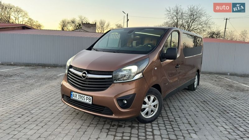 Минивэн Opel Vivaro 2015 в Кременчуге