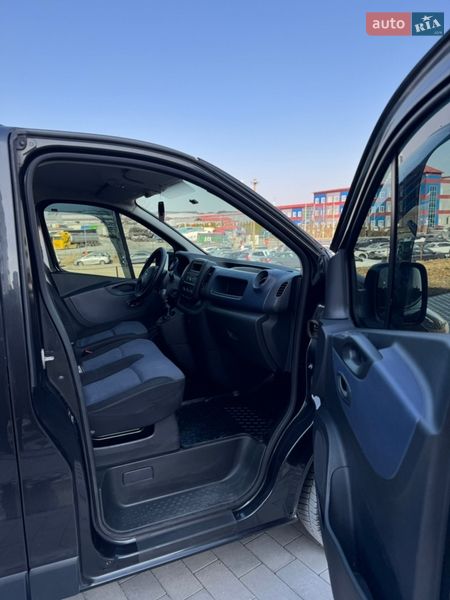 Минивэн Opel Vivaro 2016 в Львове