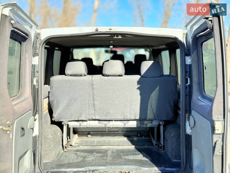 Мінівен Opel Vivaro 2005 в Павлограді