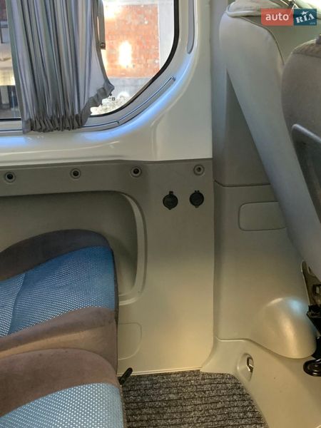 Минивэн Opel Vivaro 2014 в Черновцах