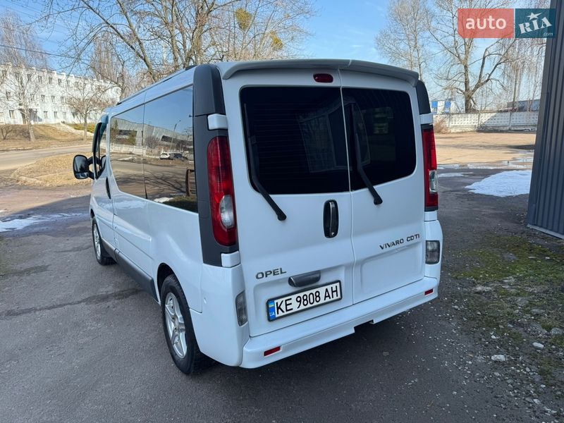 Мінівен Opel Vivaro 2008 в Чернігові