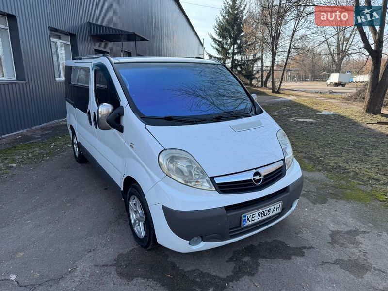 Мінівен Opel Vivaro 2008 в Чернігові