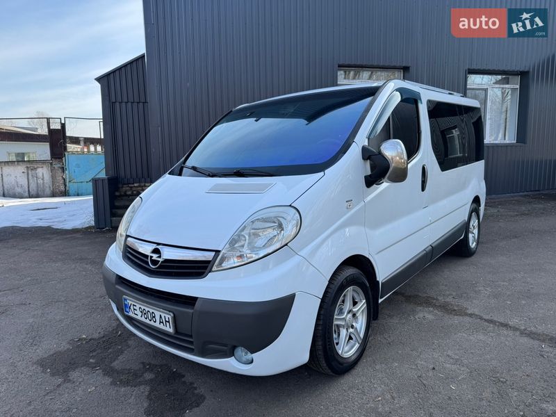 Мінівен Opel Vivaro 2008 в Чернігові