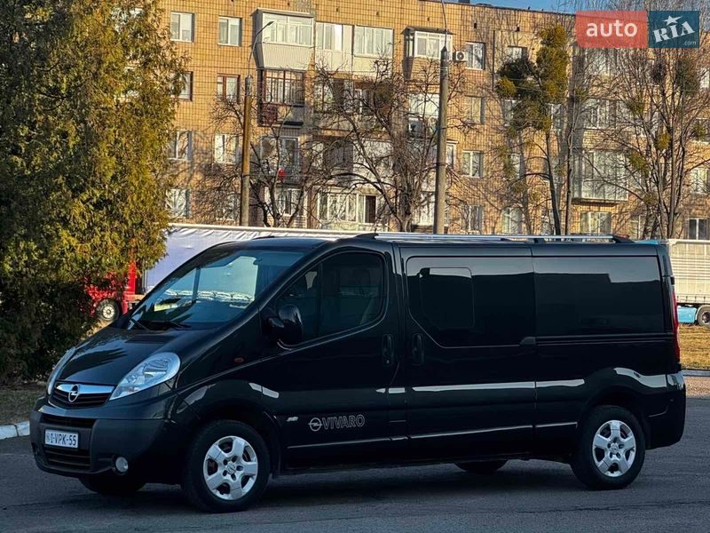 Мінівен Opel Vivaro 2013 в Рівному