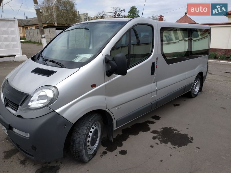 Мінівен Opel Vivaro 2006 в Яворові
