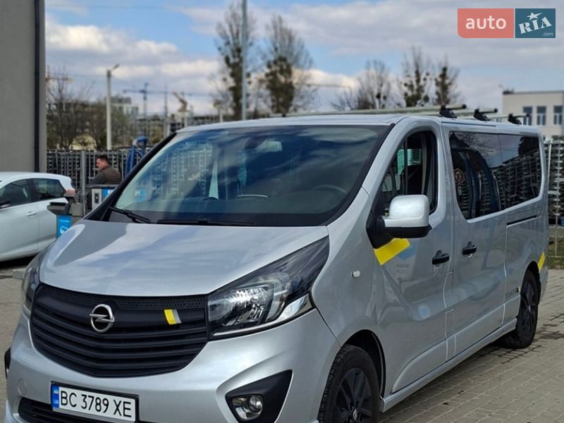 Мінівен Opel Vivaro 2018 в Львові
