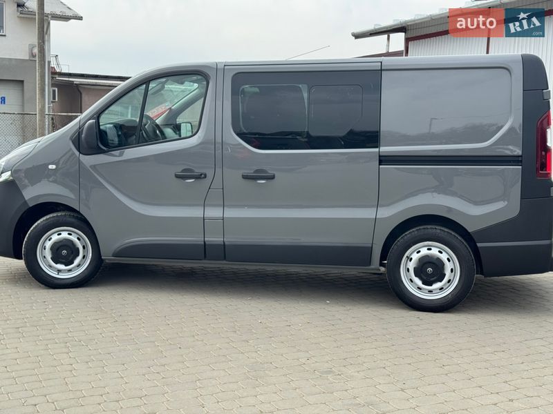 Грузопассажирский фургон Opel Vivaro 2017 в Коломые