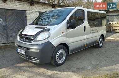 Мінівен Opel Vivaro 2003 в Острозі
