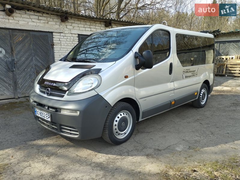 Opel Vivaro 2003