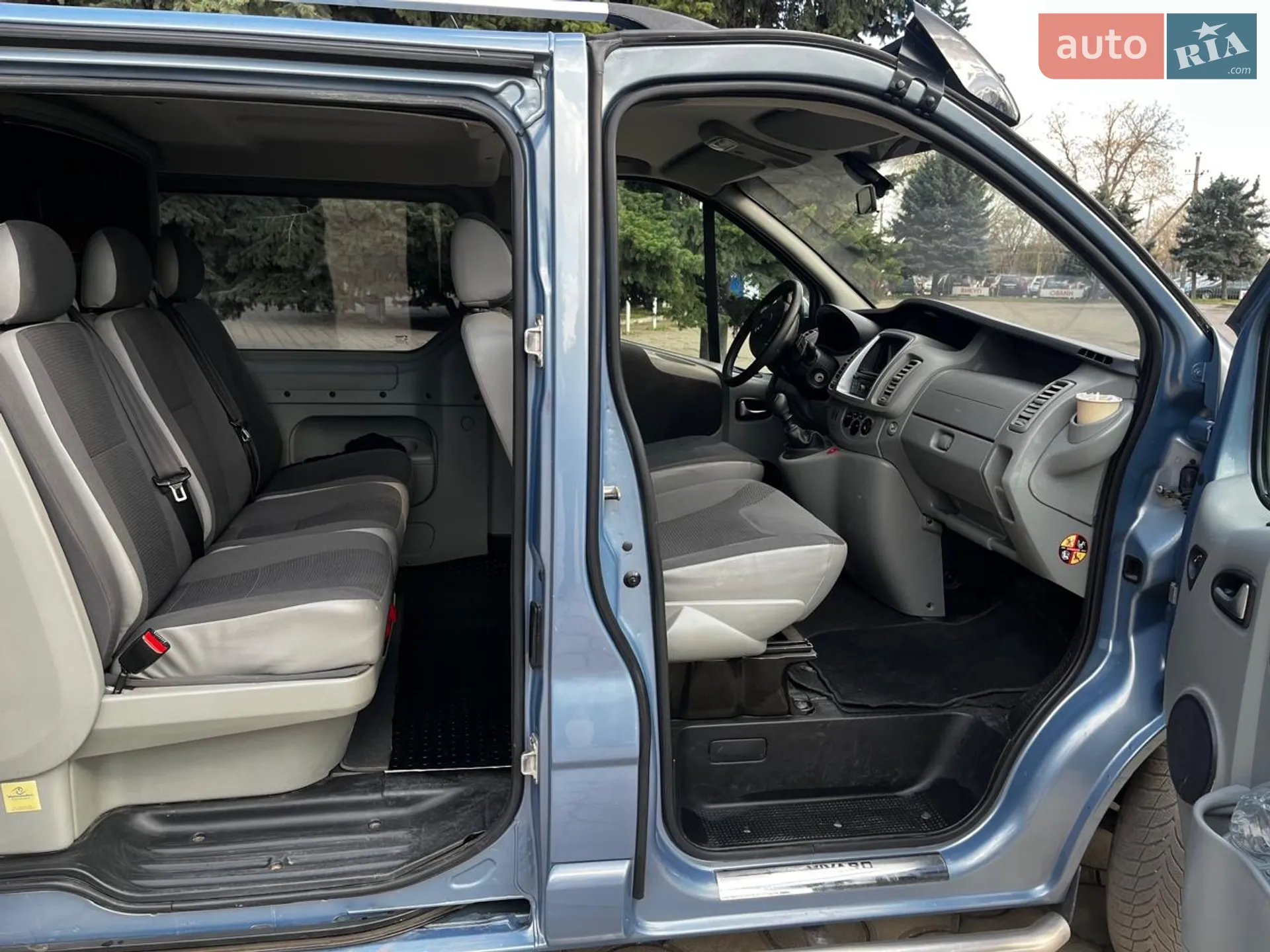 2010 Opel Vivaro - мініатюра 9