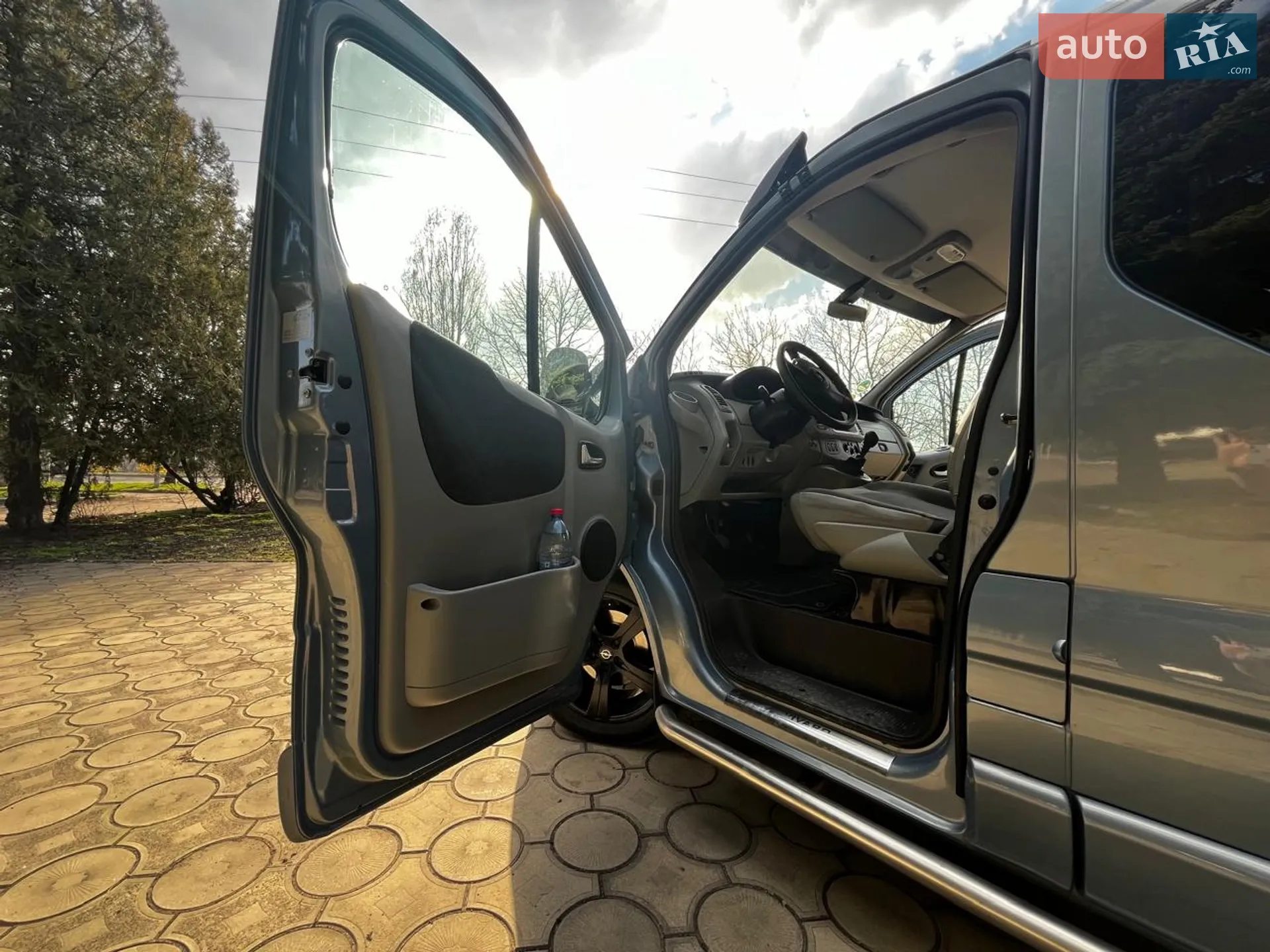 2010 Opel Vivaro - мініатюра 15