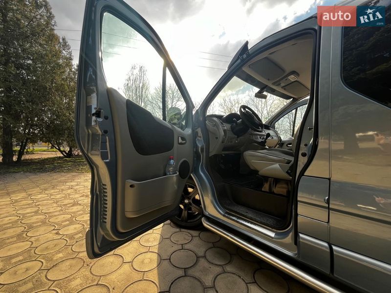 Минивэн Opel Vivaro 2010 в Вознесенске фото 15 Минивэн Opel Vivaro 2010 в Вознесенске