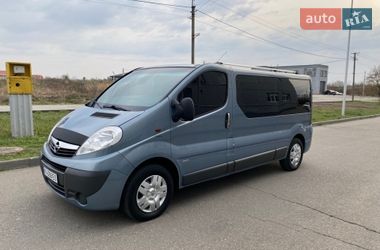 Минивэн Opel Vivaro 2010 в Виноградове