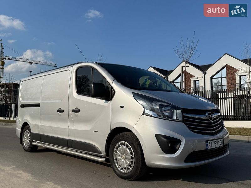 Opel Vivaro 2015