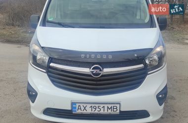 Грузовой фургон Opel Vivaro 2017 в Богодухове