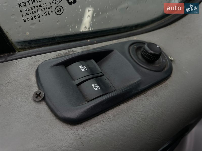 Минивэн Opel Vivaro 2005 в Львове фото 26 Минивэн Opel Vivaro 2005 в Львове