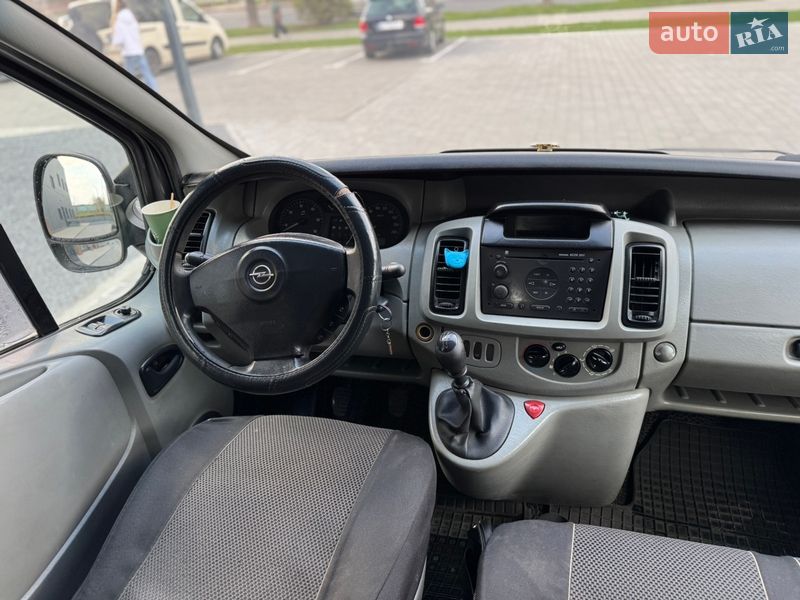 Мінівен Opel Vivaro 2003 в Луцьку