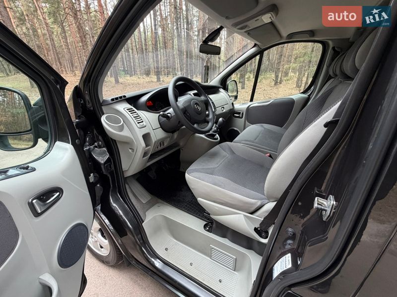 Минивэн Opel Vivaro 2014 в Киеве фото 8 Минивэн Opel Vivaro 2014 в Киеве