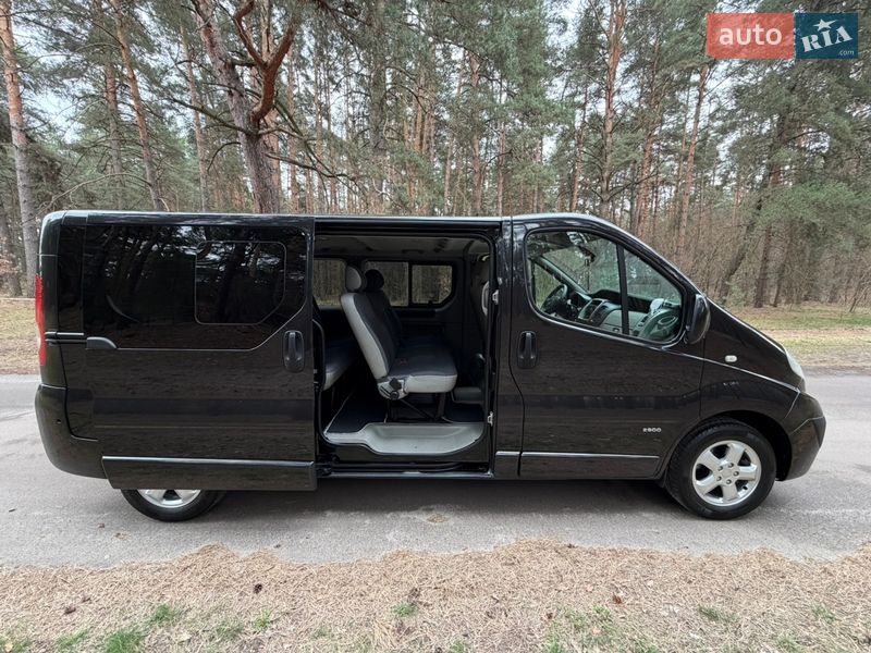 Минивэн Opel Vivaro 2014 в Киеве фото 44 Минивэн Opel Vivaro 2014 в Киеве