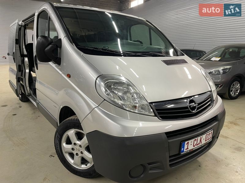 Мінівен Opel Vivaro 2012 в Стрию