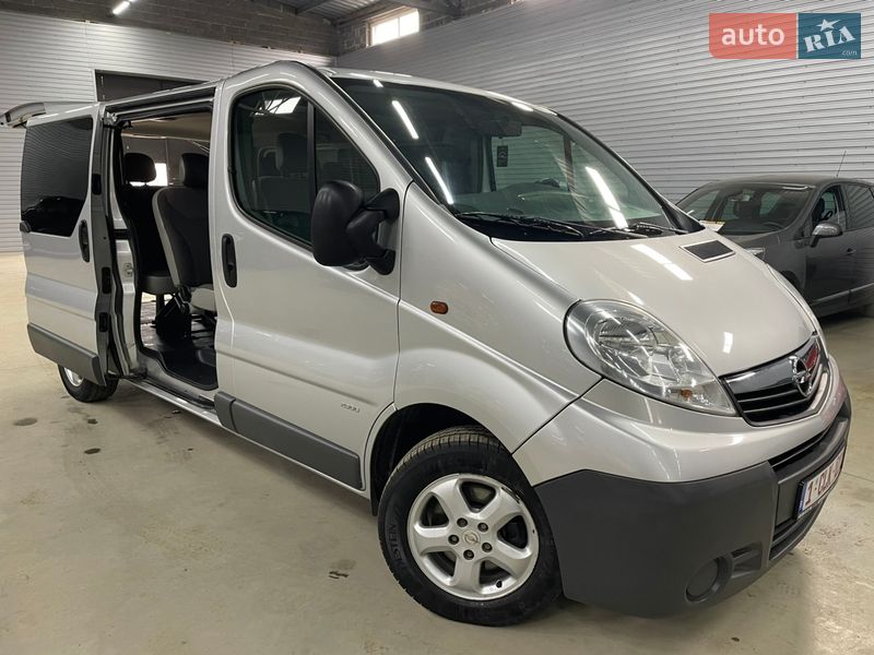Мінівен Opel Vivaro 2012 в Стрию