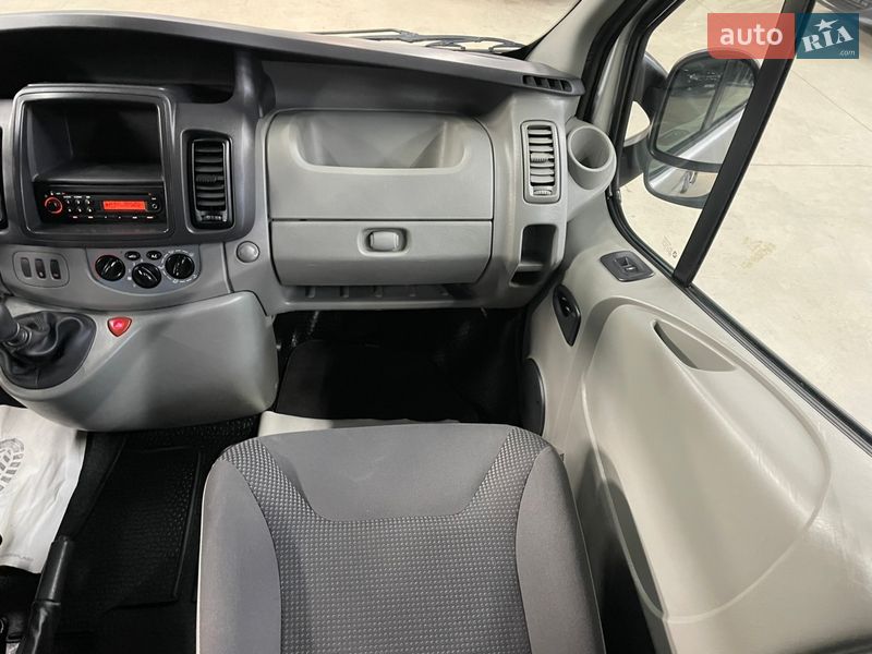 Мінівен Opel Vivaro 2012 в Стрию