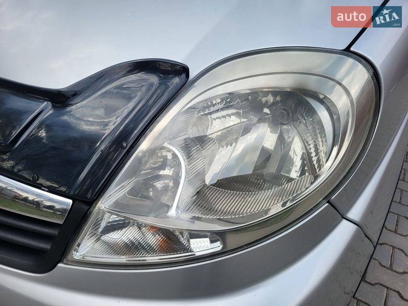 Минивэн Opel Vivaro 2009 в Хмельницком фото 38 Минивэн Opel Vivaro 2009 в Хмельницком