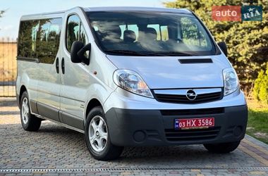 Минивэн Opel Vivaro 2011 в Дрогобыче