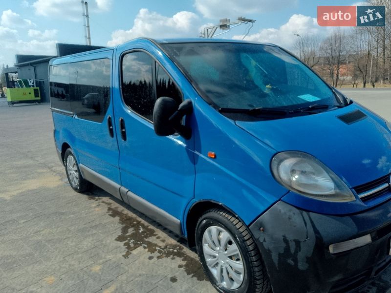 Opel Vivaro 2005
