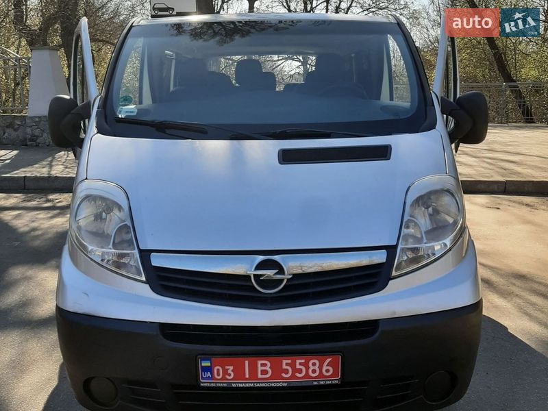 Мінівен Opel Vivaro 2011 в Полтаві