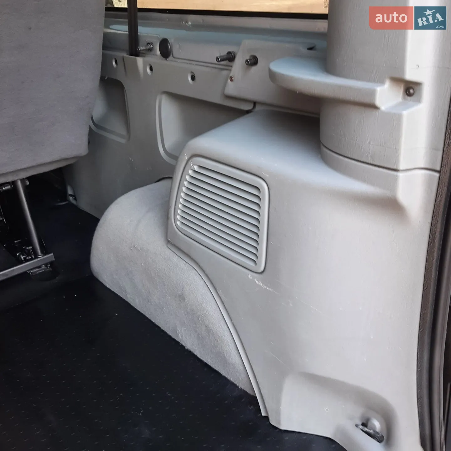 2011 Opel Vivaro - мініатюра 28