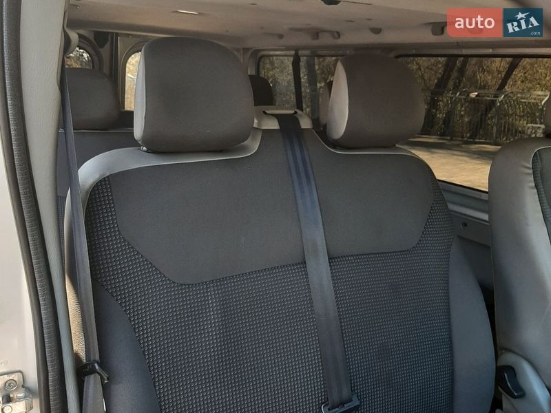 Мінівен Opel Vivaro 2011 в Полтаві