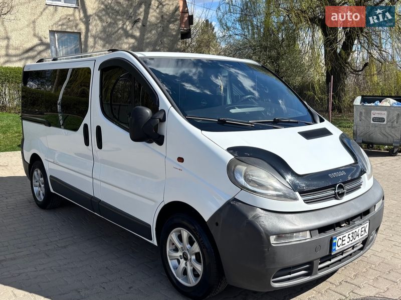 Мінівен Opel Vivaro 2005 в Чернівцях