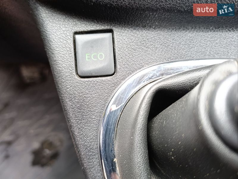 Грузовой фургон Opel Vivaro 2014 в Житомире