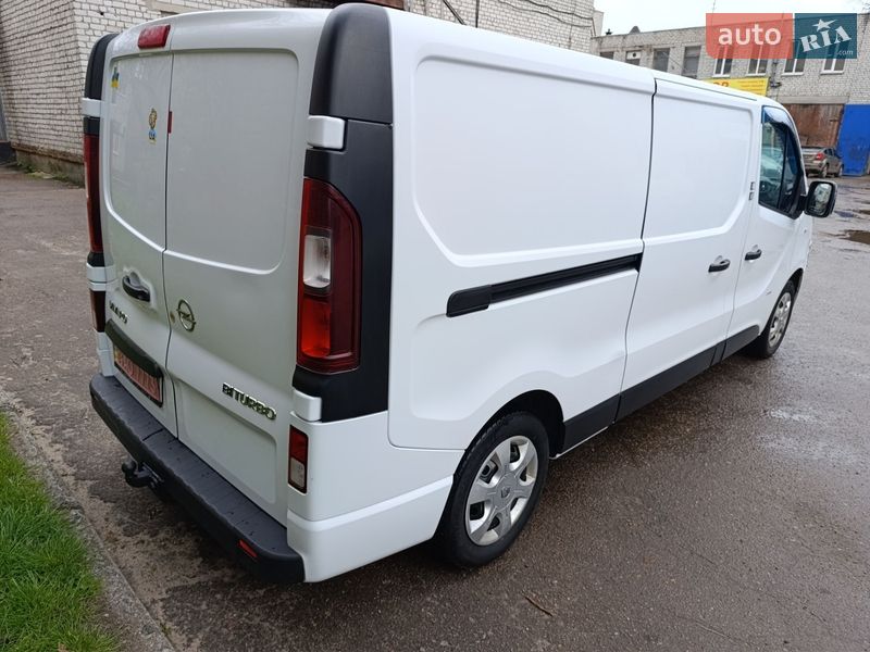 Грузовой фургон Opel Vivaro 2014 в Житомире