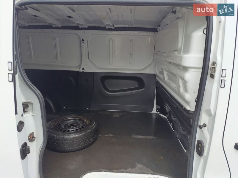 Грузовой фургон Opel Vivaro 2014 в Житомире