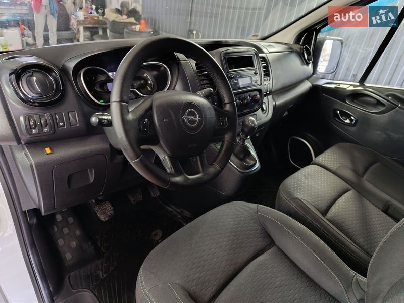 Грузовой фургон Opel Vivaro 2014 в Житомире
