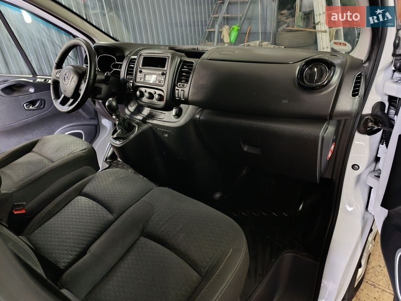 Грузовой фургон Opel Vivaro 2014 в Житомире