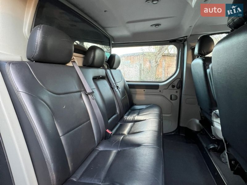 Грузопассажирский фургон Opel Vivaro 2013 в Луцке фото 19 Грузопассажирский фургон Opel Vivaro 2013 в Луцке