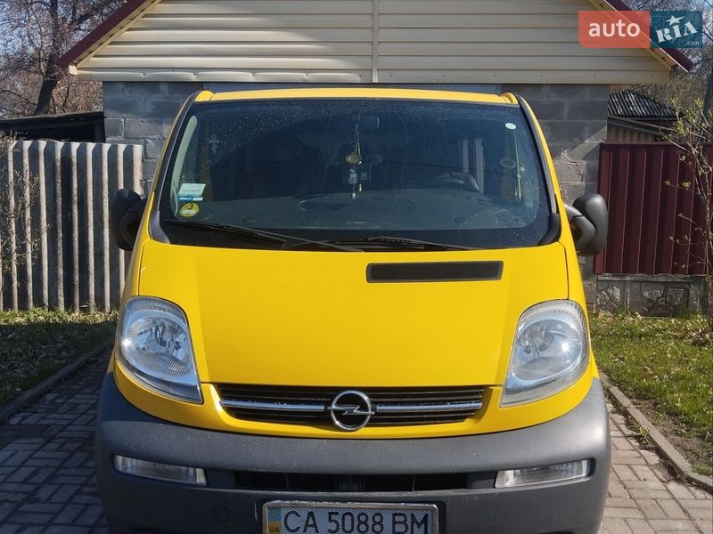 Opel Vivaro 2004