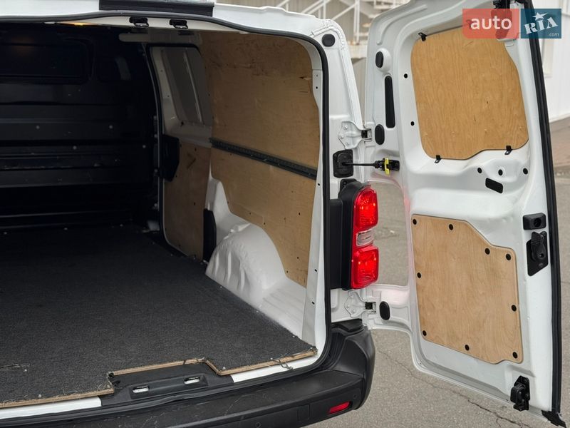 Вантажний фургон Opel Vivaro 2020 в Києві